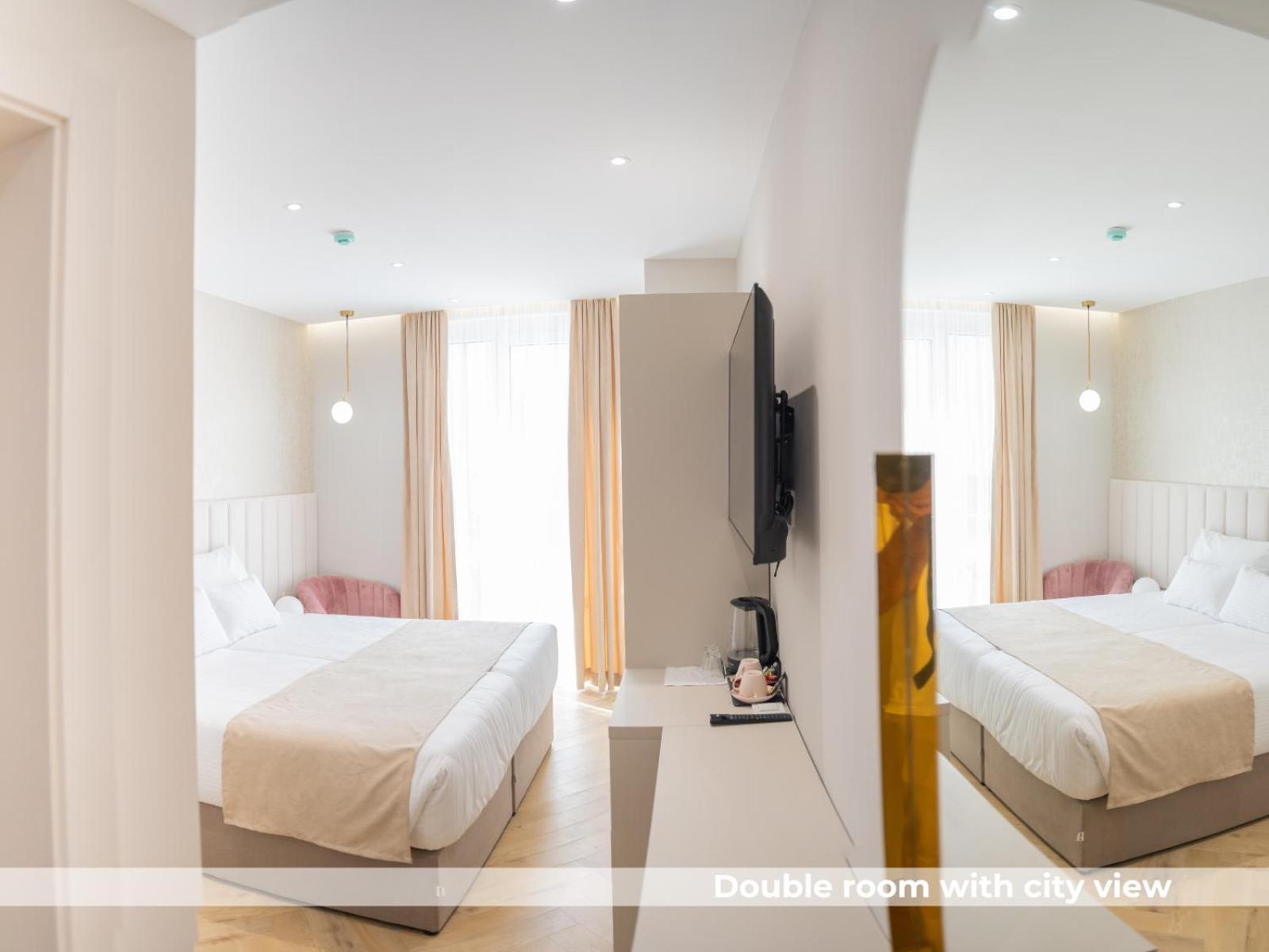 Lala Hotel Босанска Крупа Екстериор снимка